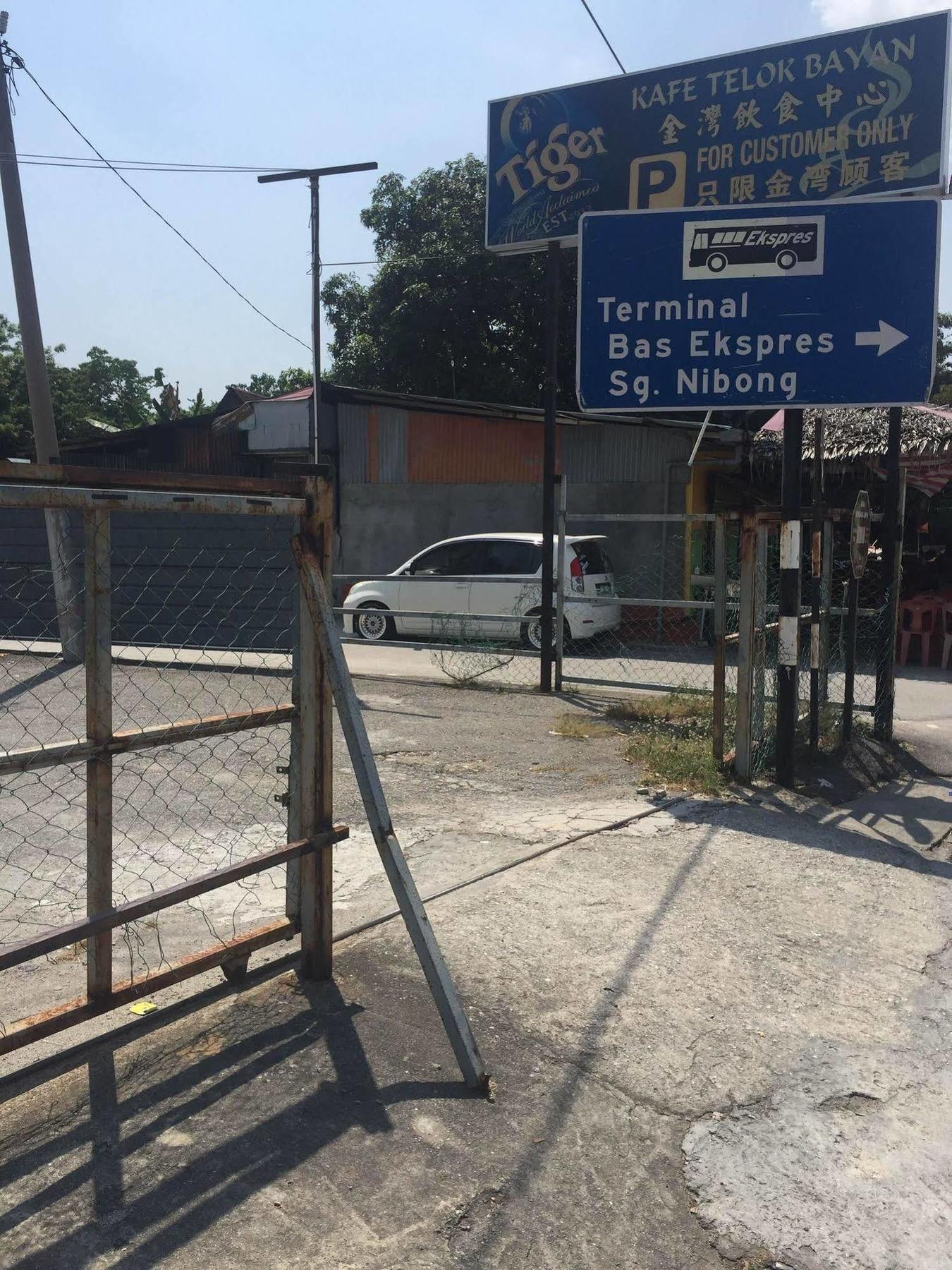 M Qube Hotel Sungai Dua Bukit Exterior foto