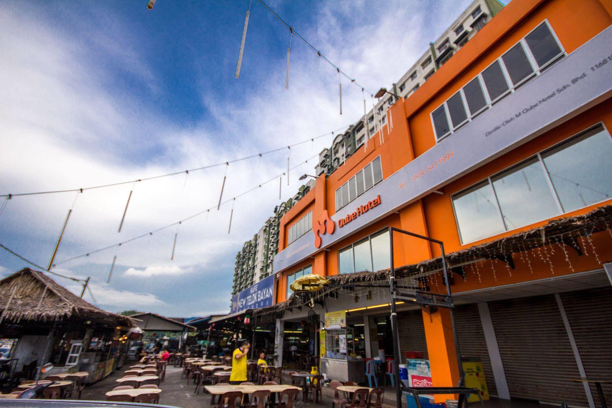 M Qube Hotel Sungai Dua Bukit Exterior foto